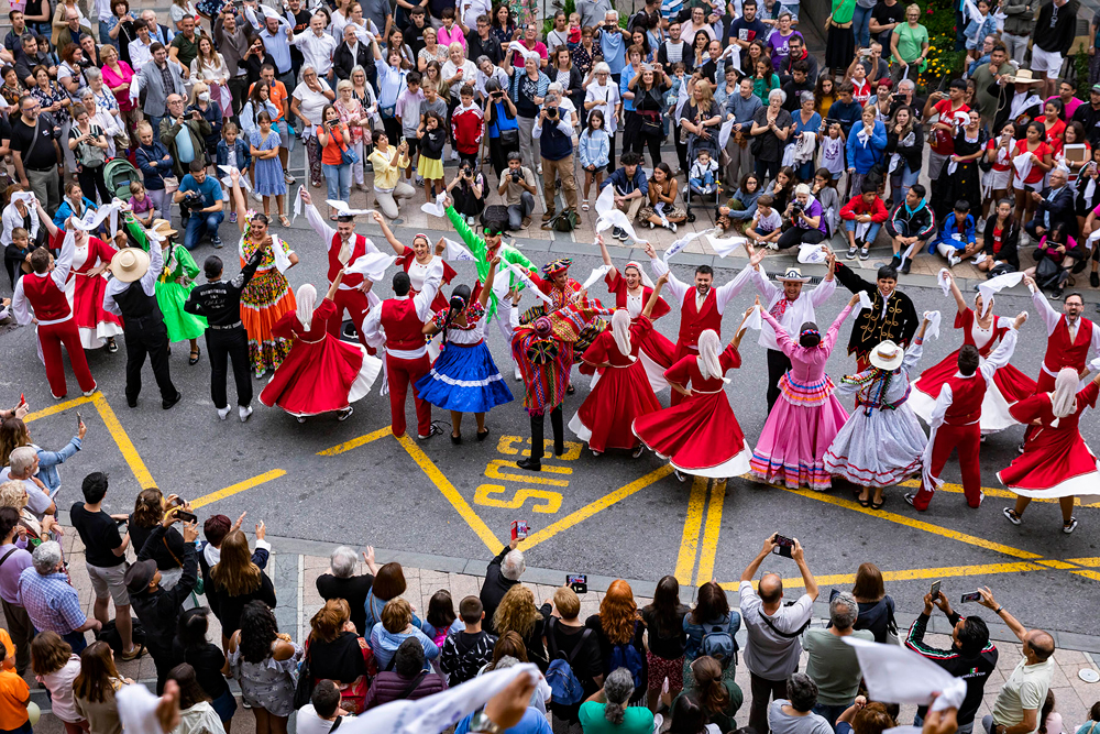 Seni dan Tradisi Negara Andorra 2025: Warisan Katalan, Festival, dan Pelestarian Budaya