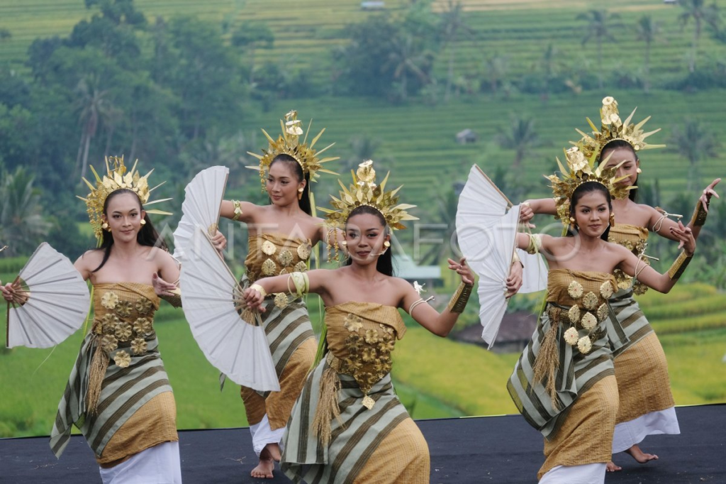 Subak Spirit 2025 Bali: Tari Teater "Napak Toya" untuk Pelestarian Air & Budaya