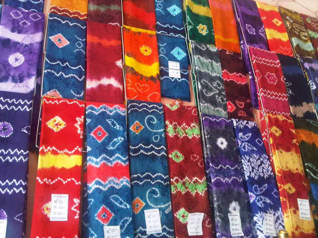 10 Kain Tradisi Nusantara Wajib Tahu Indonesia